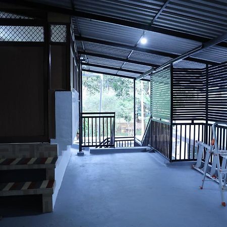 Hotel Malpans Mansion Nedumbassery Esterno foto