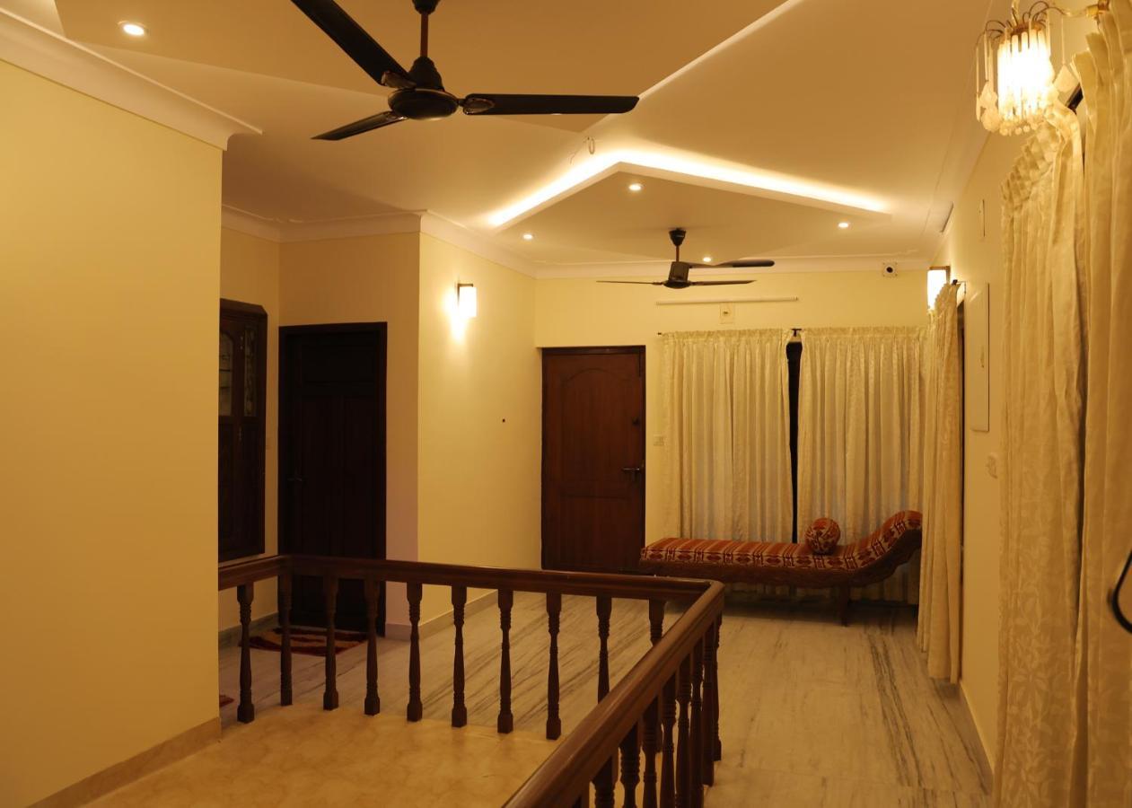 Hotel Malpans Mansion Nedumbassery Esterno foto
